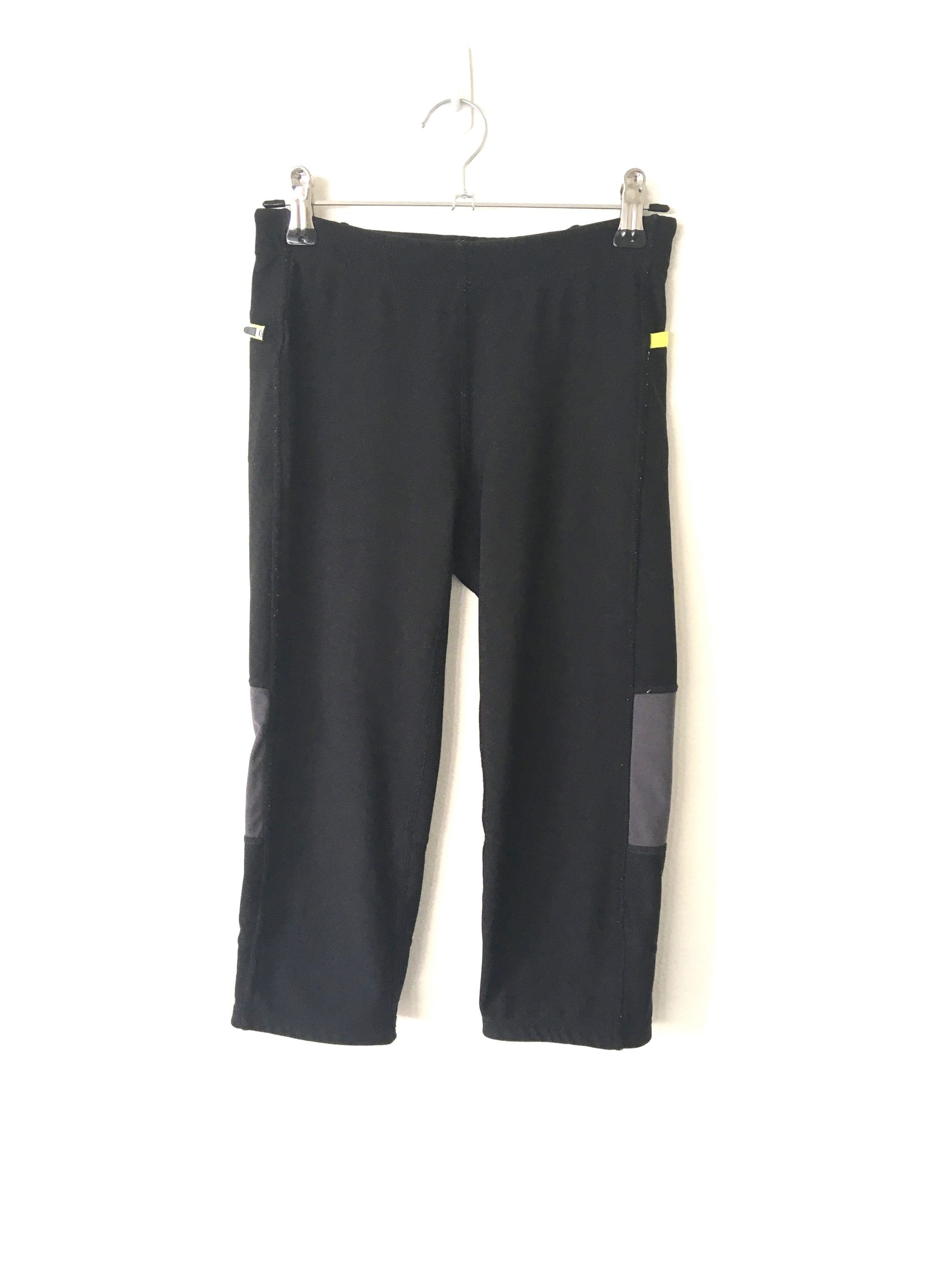 Sportsgirl Short Cropped Active Pants - Size XS - The Re: Club